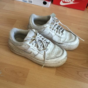 Skor Nike - Nike väl använda