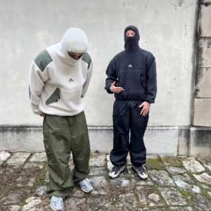 Ninja fleece - Söker ninja fleece, både färgerna. strl xs eller s