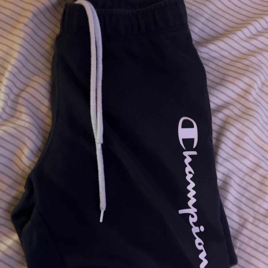 Svarta Champion shorts med snörning - 2