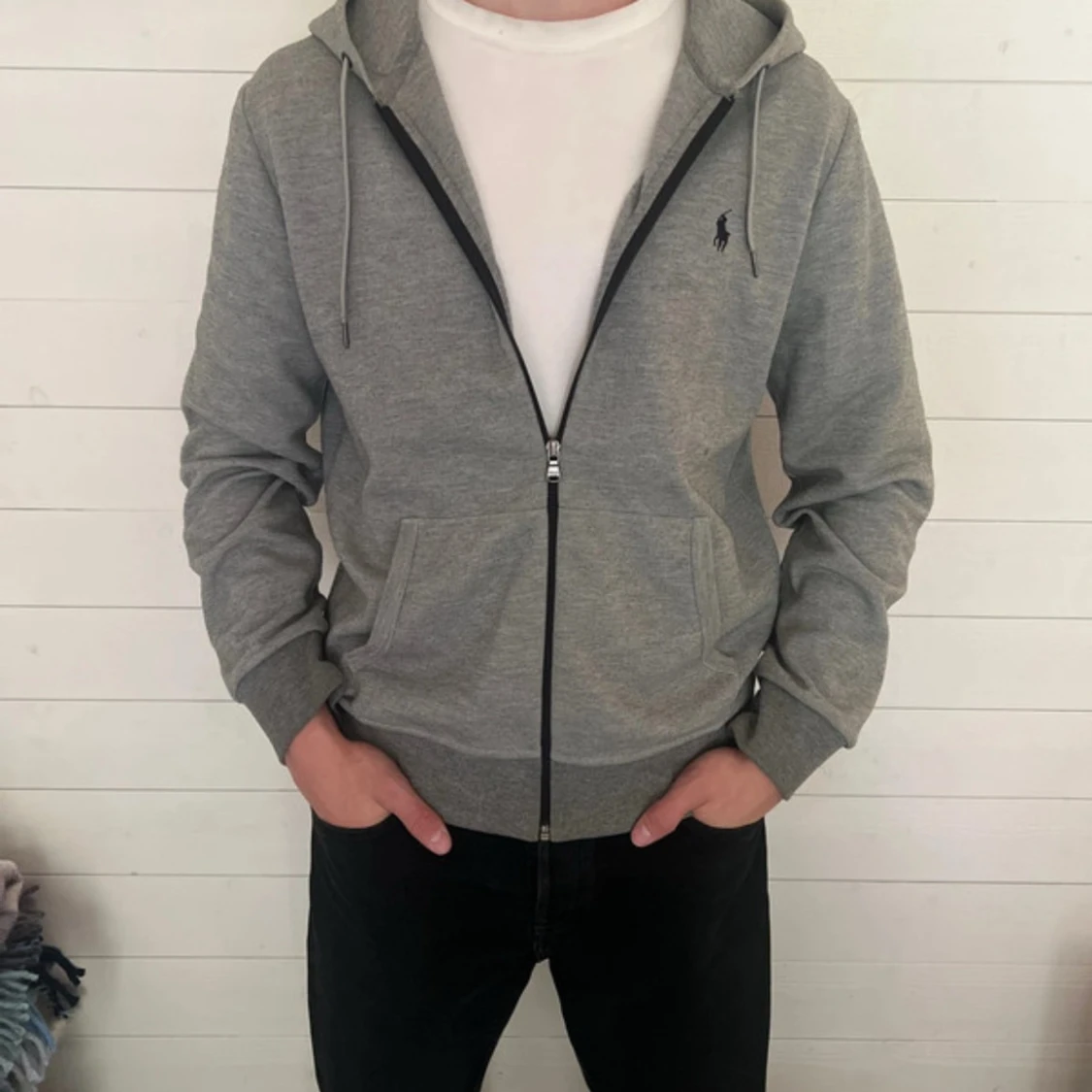 Grå hoodie från Ralph Lauren