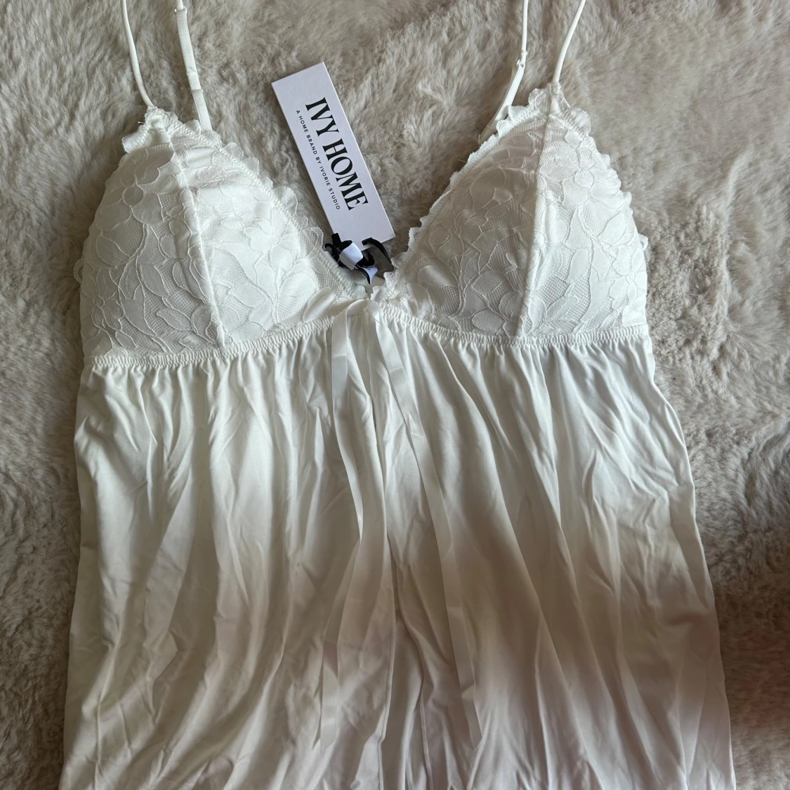 Vit spetstopp från Ivorie Studio - 1