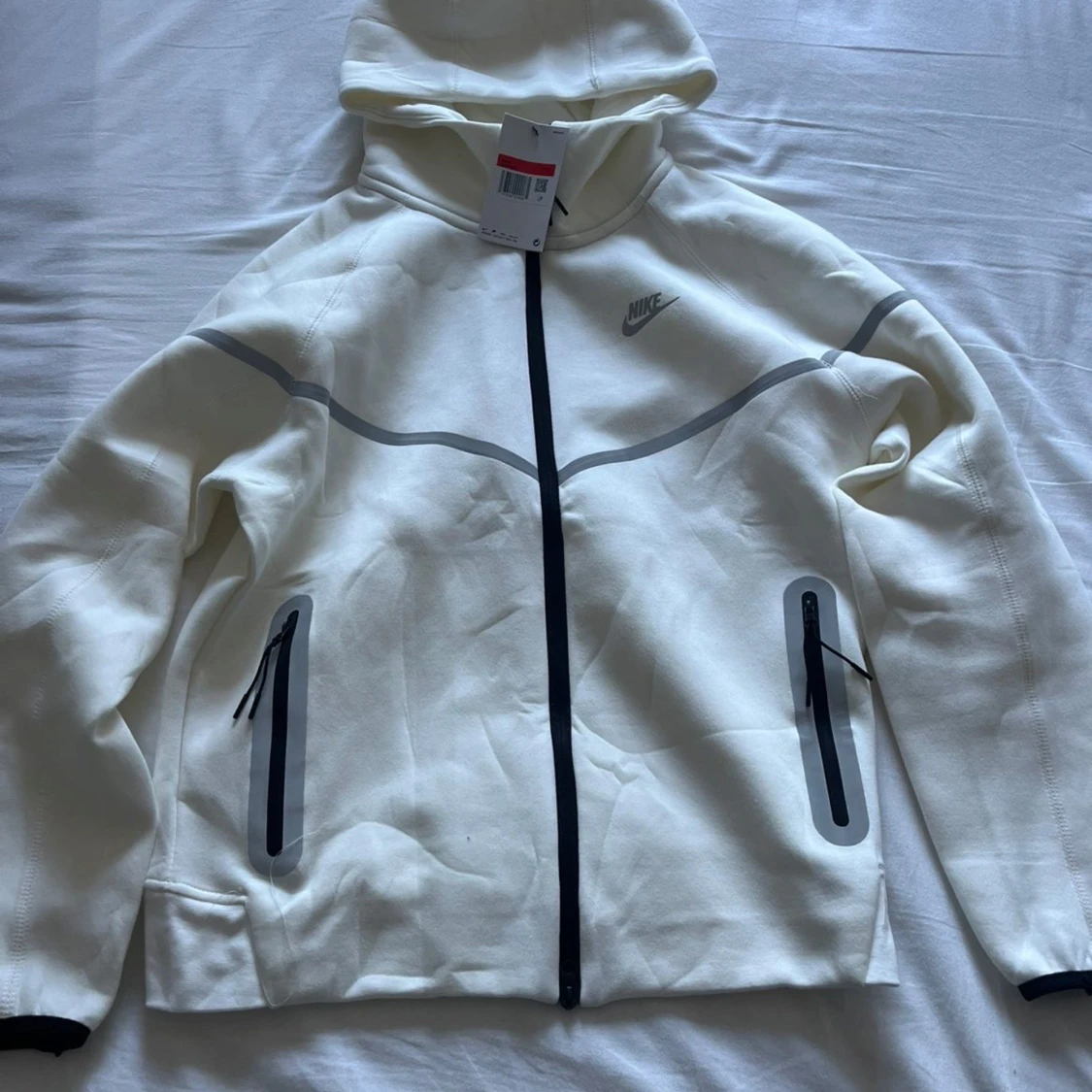 Vit Nike reflective tech fleece  - 2