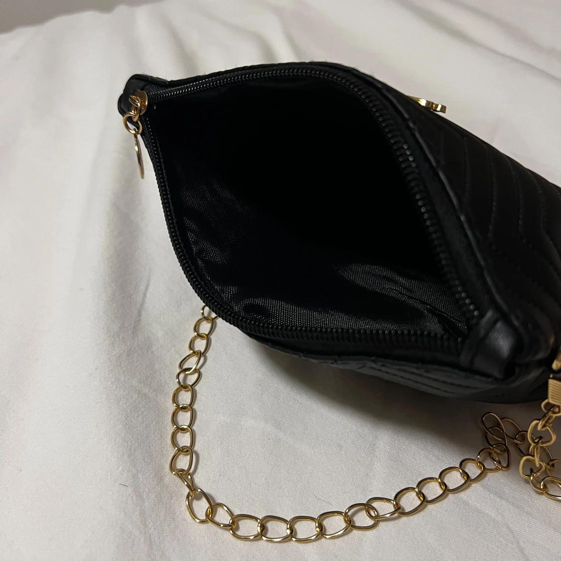 Svart quiltad axelväska - 3