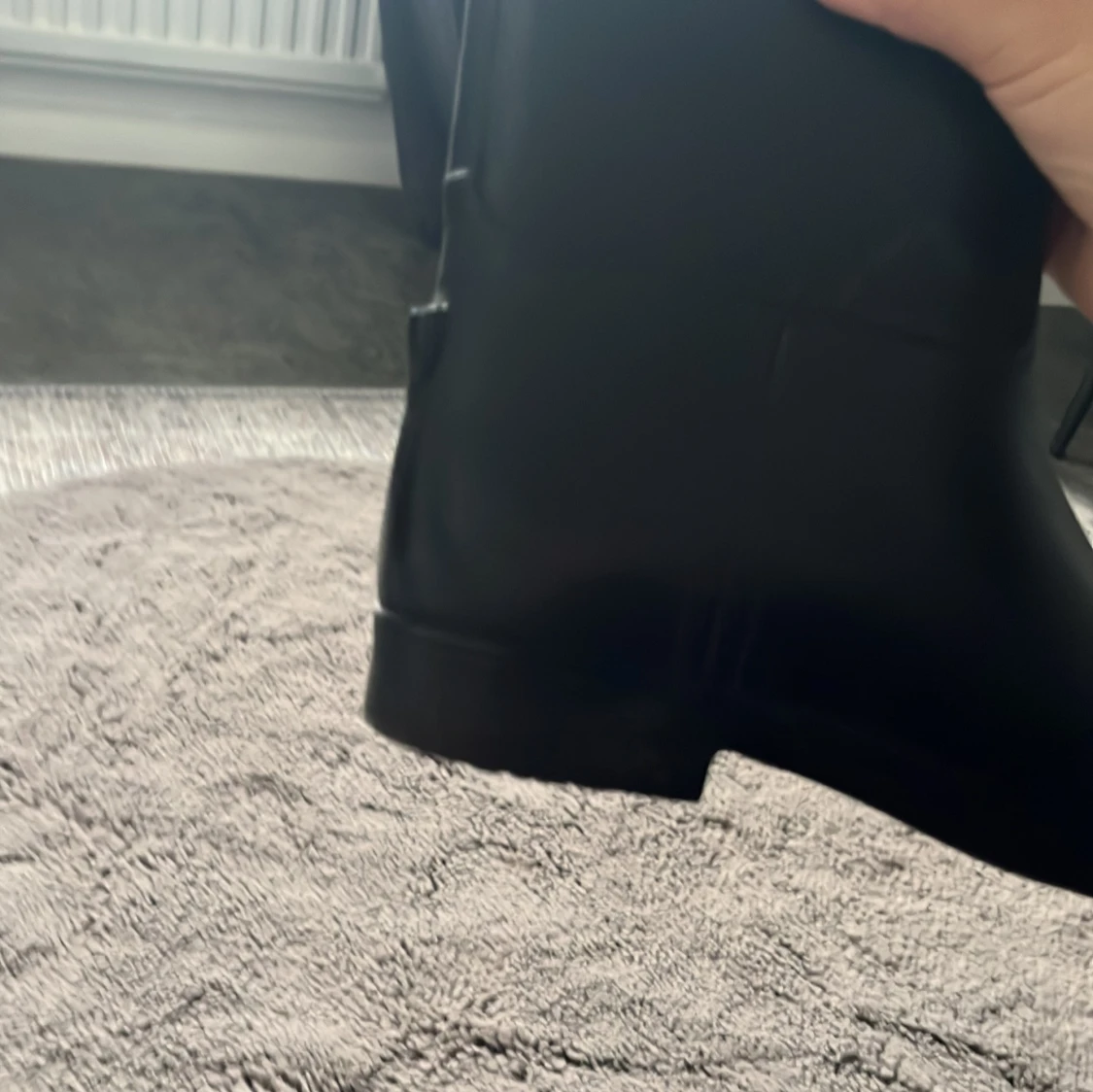 Svarta höga stövlar från Crw, strl 35 hööks - 4