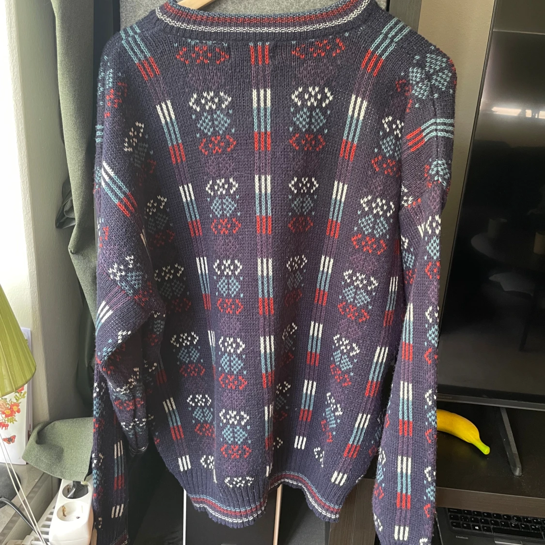 Stickad tröja secondhand - 1