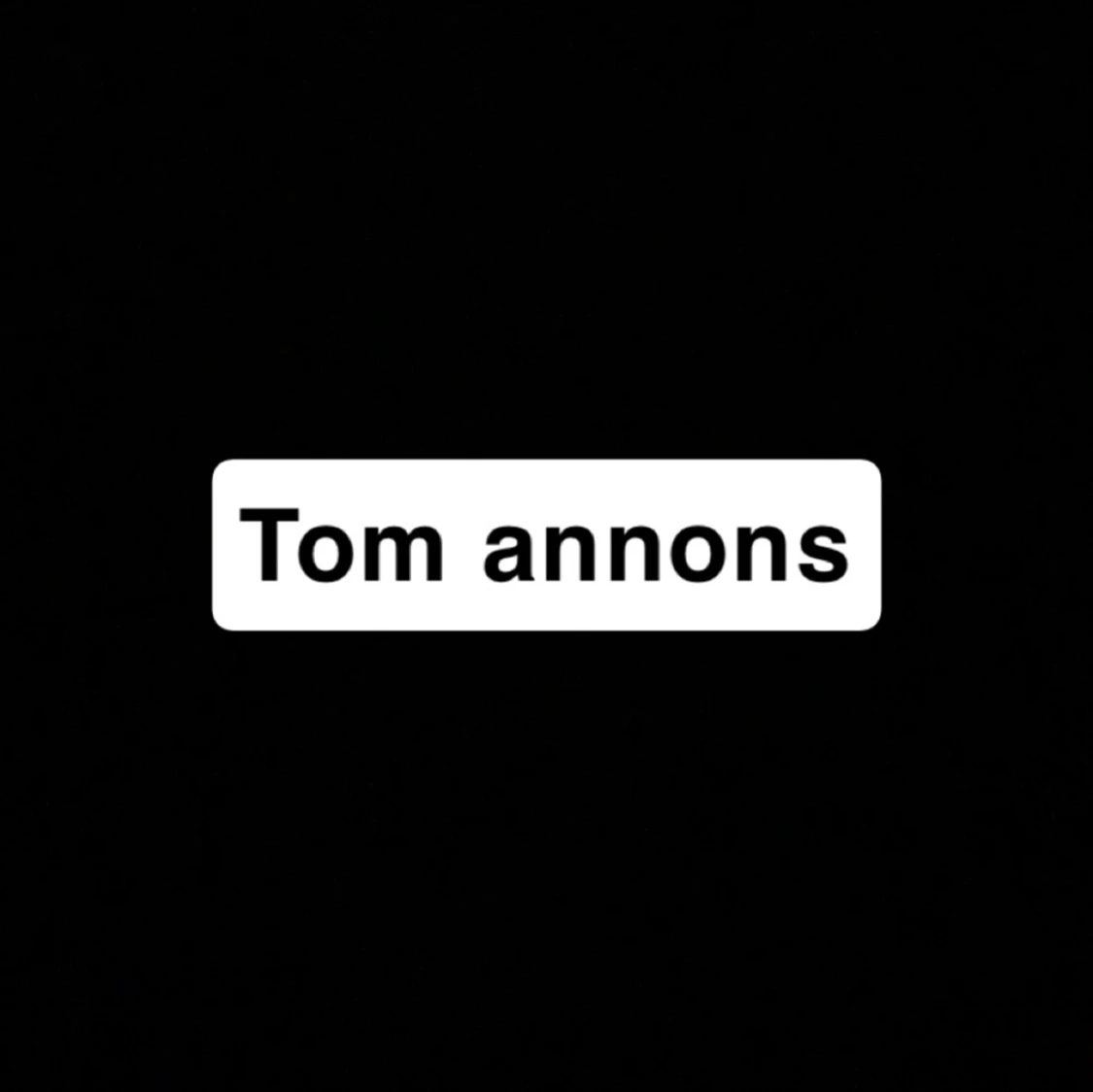 Tom annons
