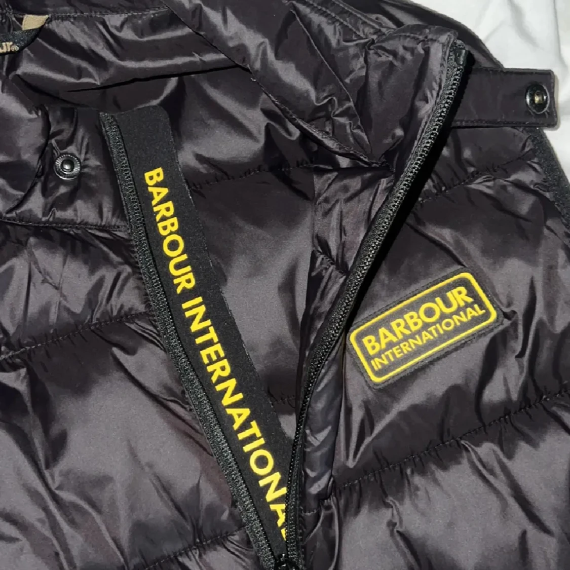 Svart dunväst från Barbour International - 1