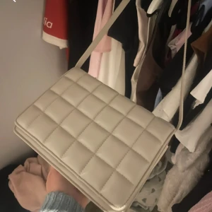 Väska  - Fin väska