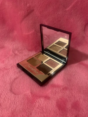 Charlotte Tilbury palette i Pillow Talk Palette Of Pops - Ny och oanvänd