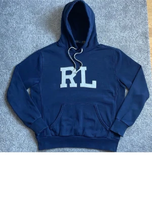 Ralph lauren hoodie - Riktigt snygg RL hoodie, hör av er vid tankar!