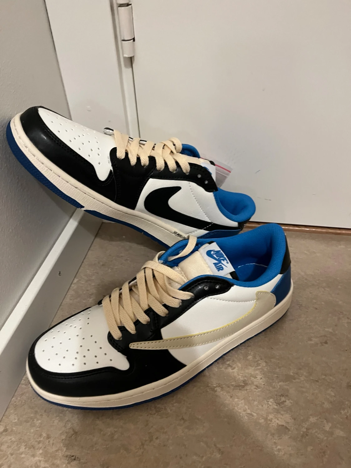 Nike Air Jordan 1 Low Travis Scott blå