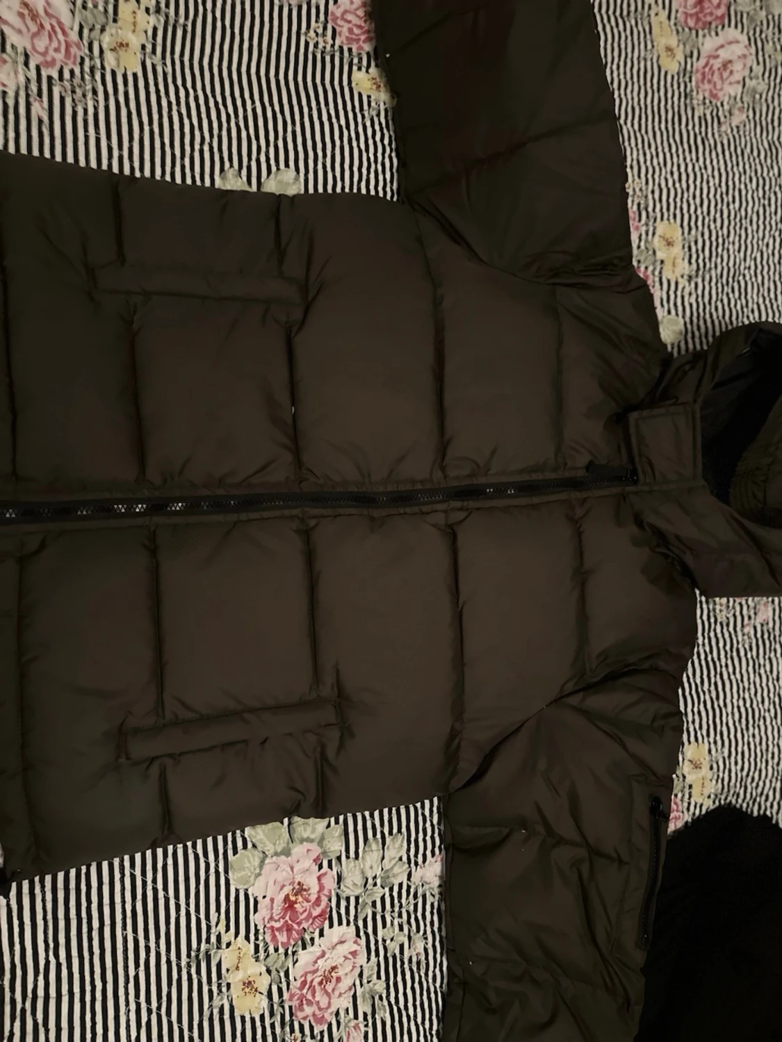 Mörkbrun dunväst med huva från db - 2
