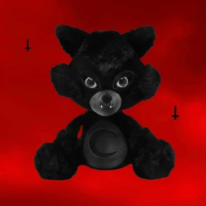 KILLSTAR Kreeptures (Werecat) 🌙 - ’Werecat’ från Killstar Kreeptures! 🖤🐺32cm höjd 📏Helt ny med tag och skickas i sin originalförpackning ✨OBS ögonen har glow in the dark effect! 😌Köp nu 💌