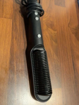 Värme borste  - Använd väldigt fåtal gånger. 