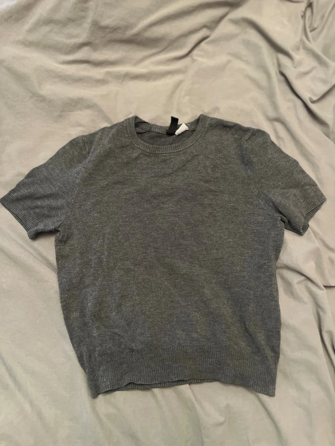 Snygg grå topp 