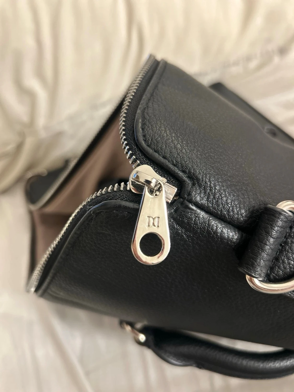 Svart handväska från Don Donna - 4