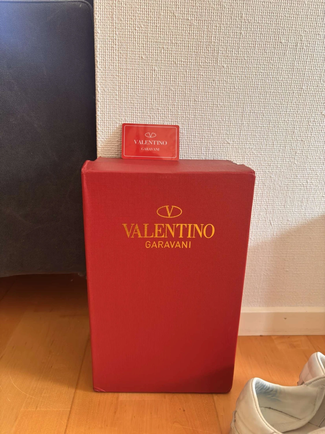 Valentino opens  - 3