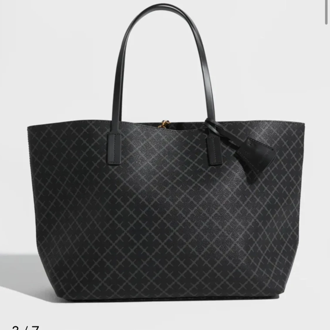 Svart väska från by melene Birger - 2