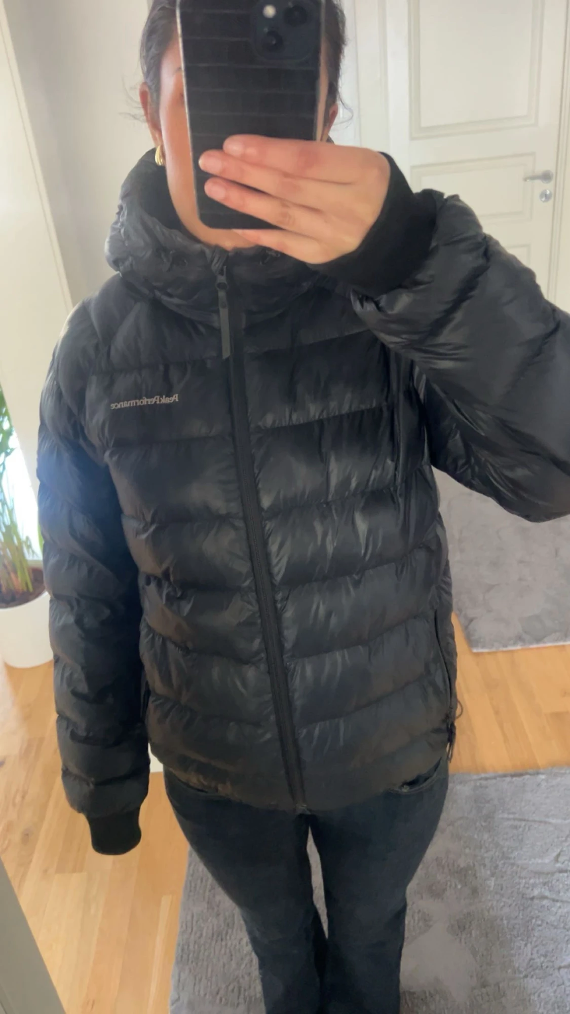 Svart dunjacka Peak Performance - 2