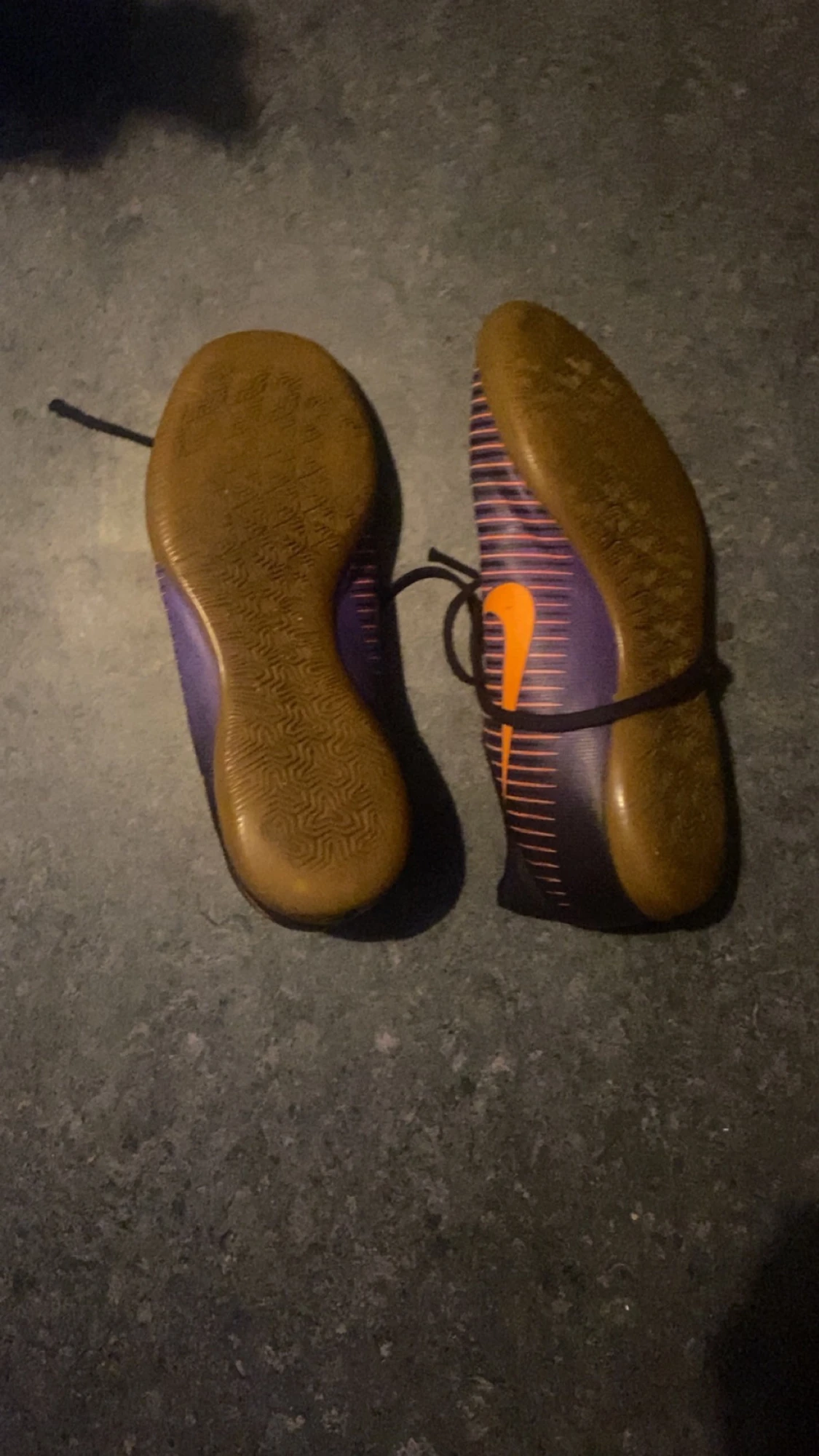 Nike fotbollsskor lila och orange - 1