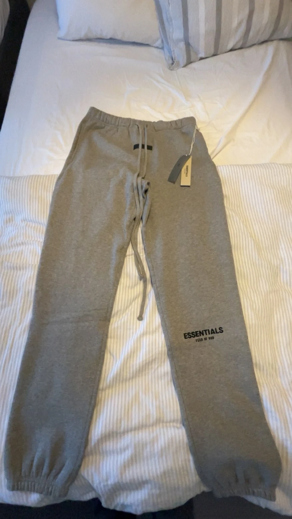 Grå Essentials mjukisbyxor med snörning - 4