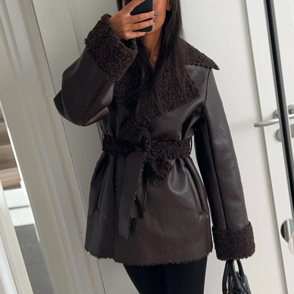 Mörkbrun jacka med bälte 🤎