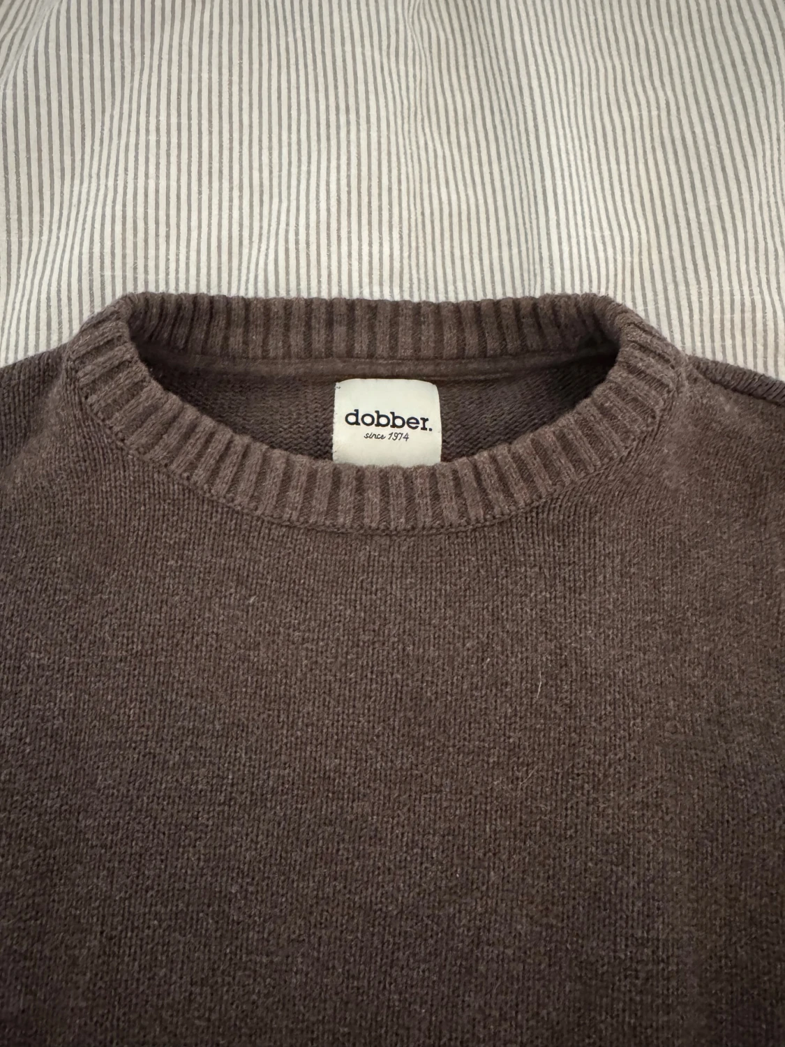 Brun stickad tröja från Dobber - 2