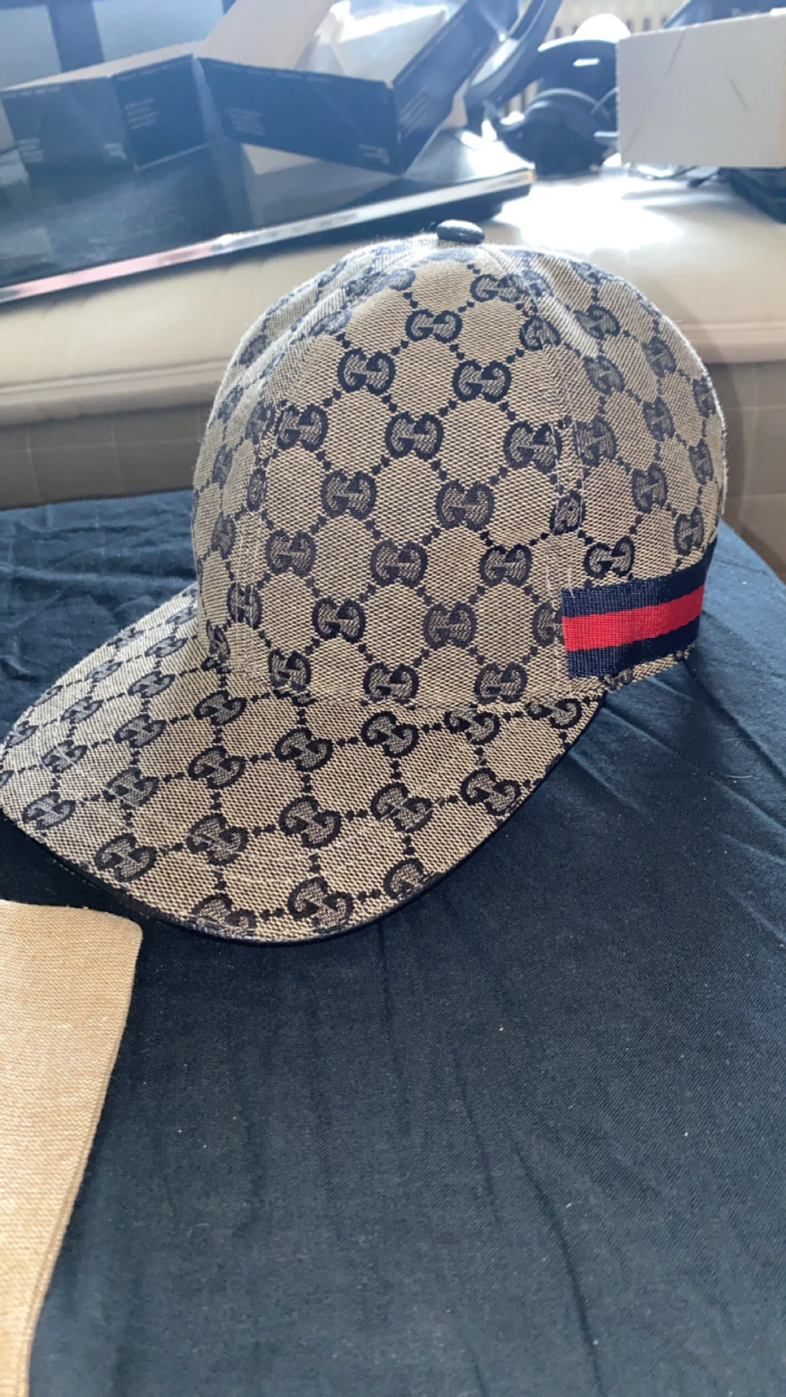 Gucci beige keps med GG-mönster - 1
