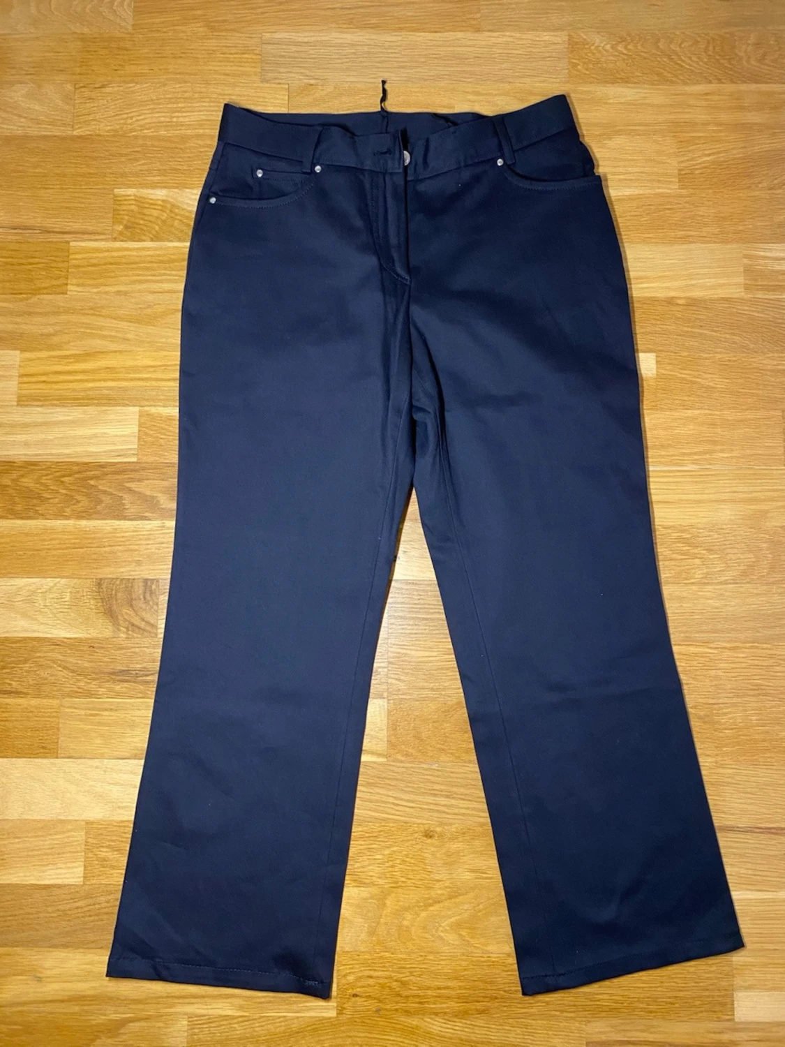 Svarta bootcut jeansbyxor - 1