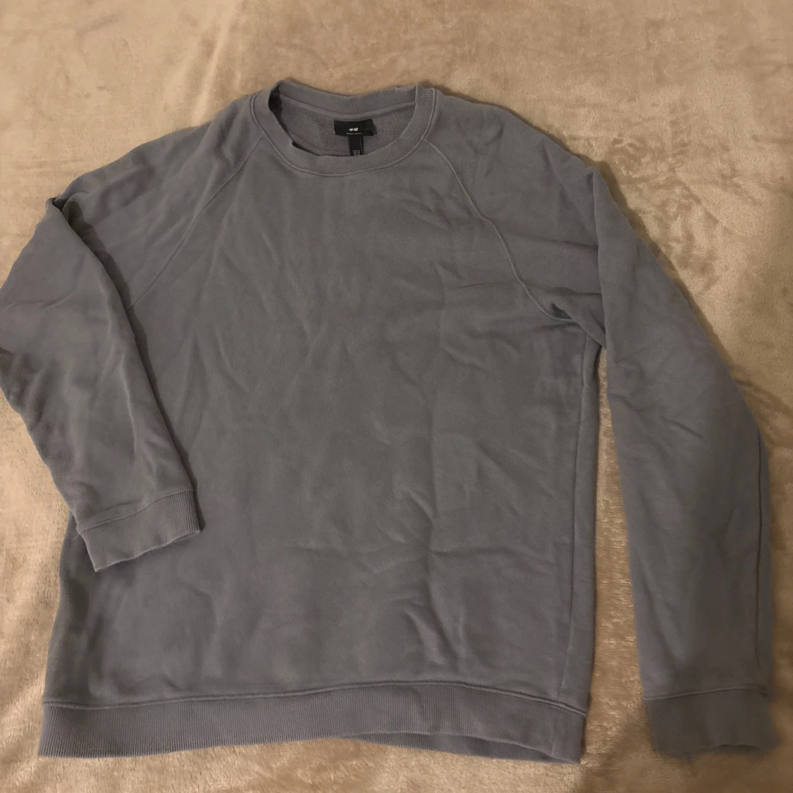 Grå sweatshirt från H&M