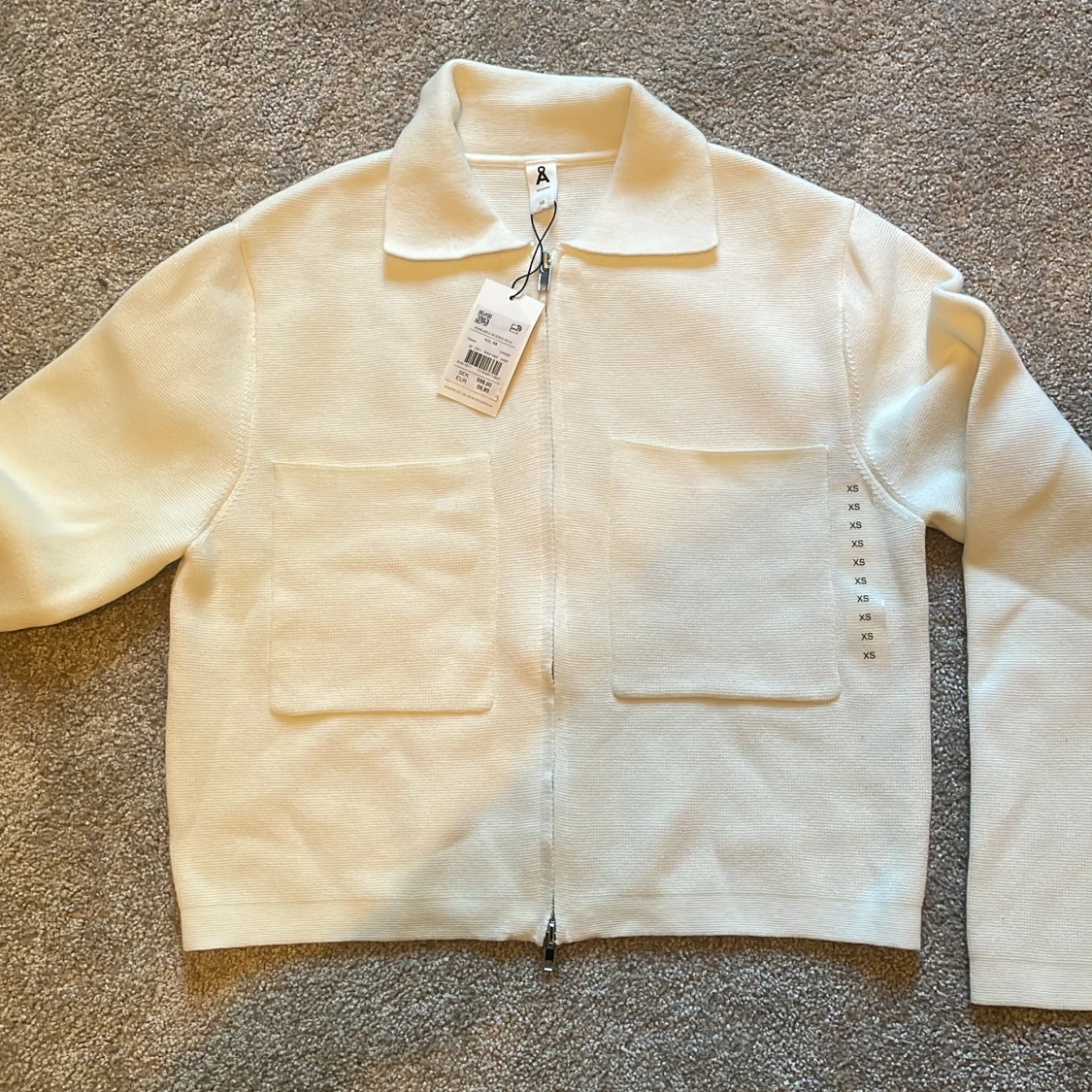 Vit stickad overshirt från Åhléns - 2