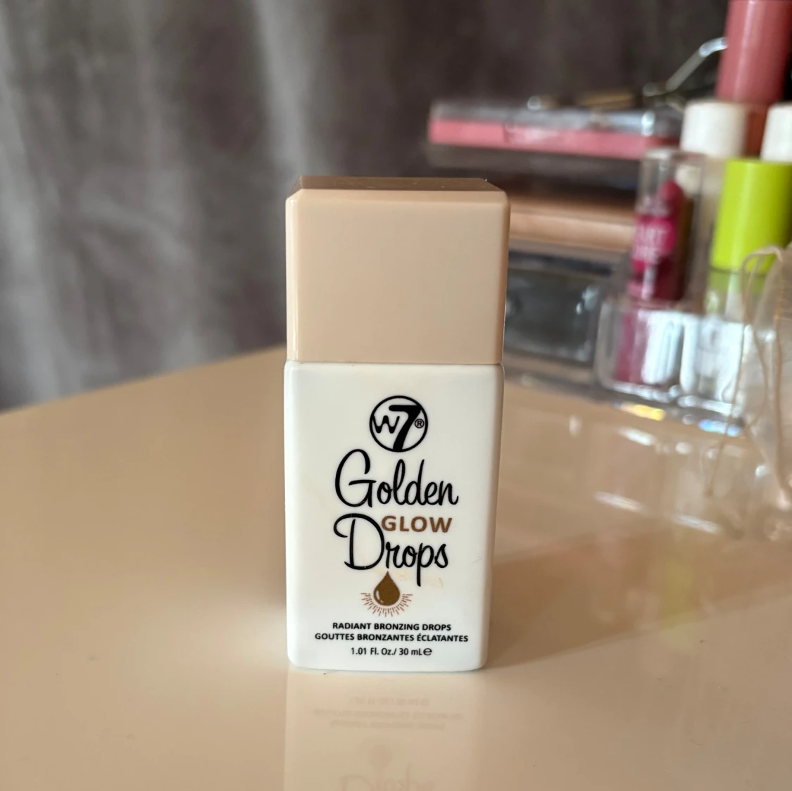 W7 Golden Glow Drops bronzer