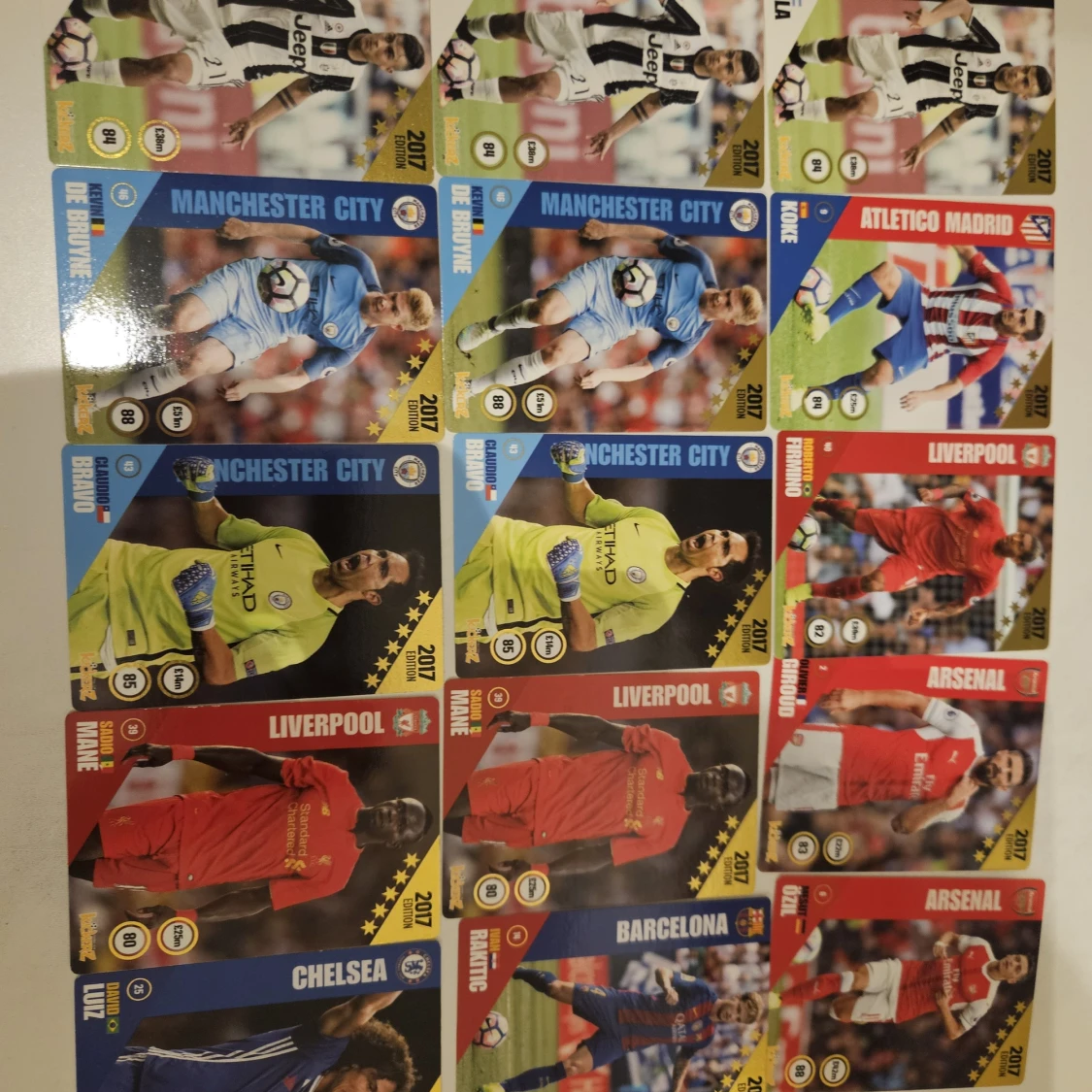 Samling av fotbollskort – stjärnspelare och lag - 1