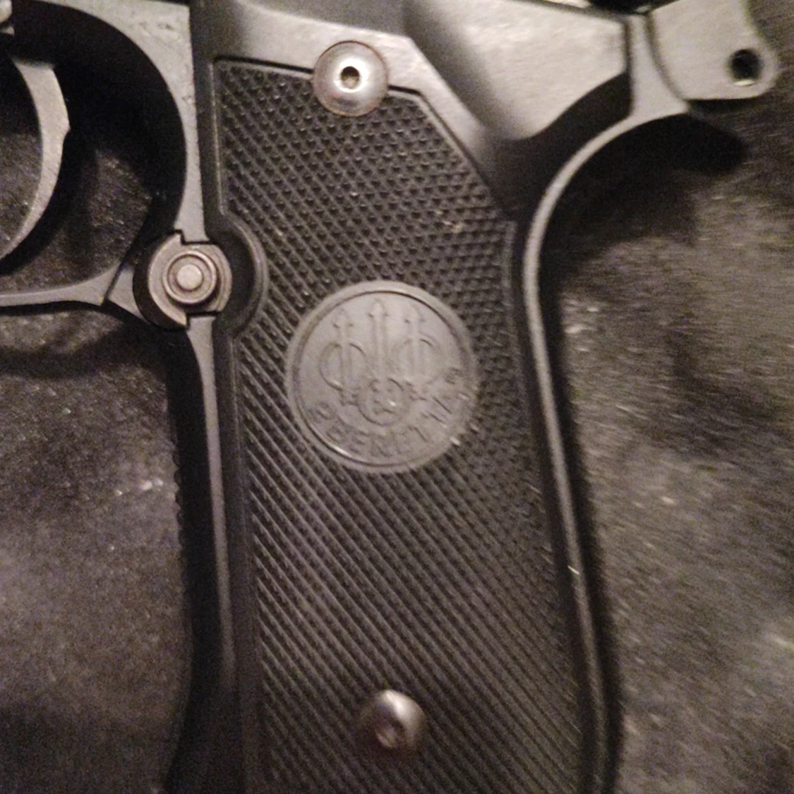 M9 6mm baretta Airsoft pistol - 4