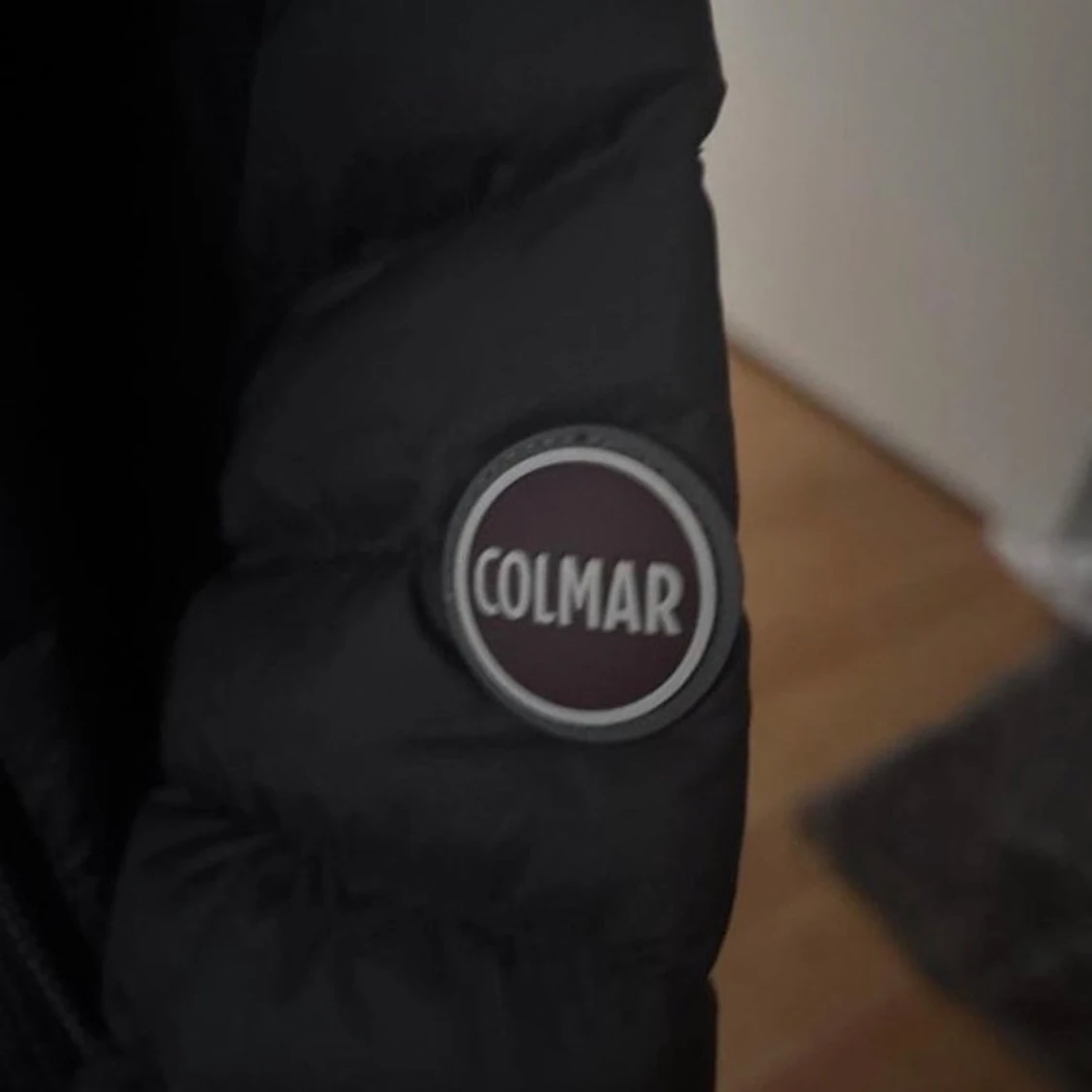 Svart pufferjacka från Colmar - 1