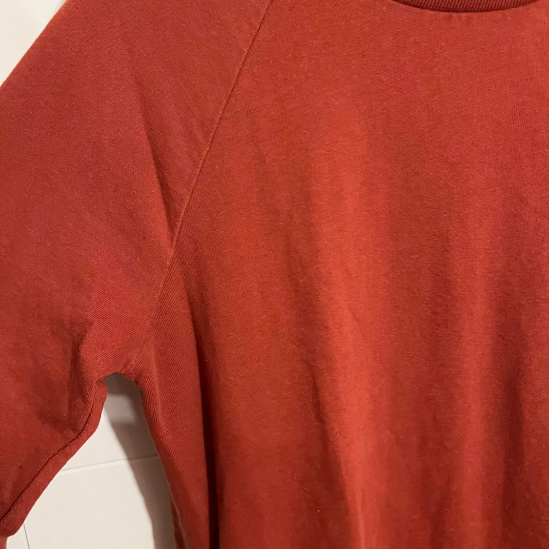 Roströd långärmad bomullsklänning - 1