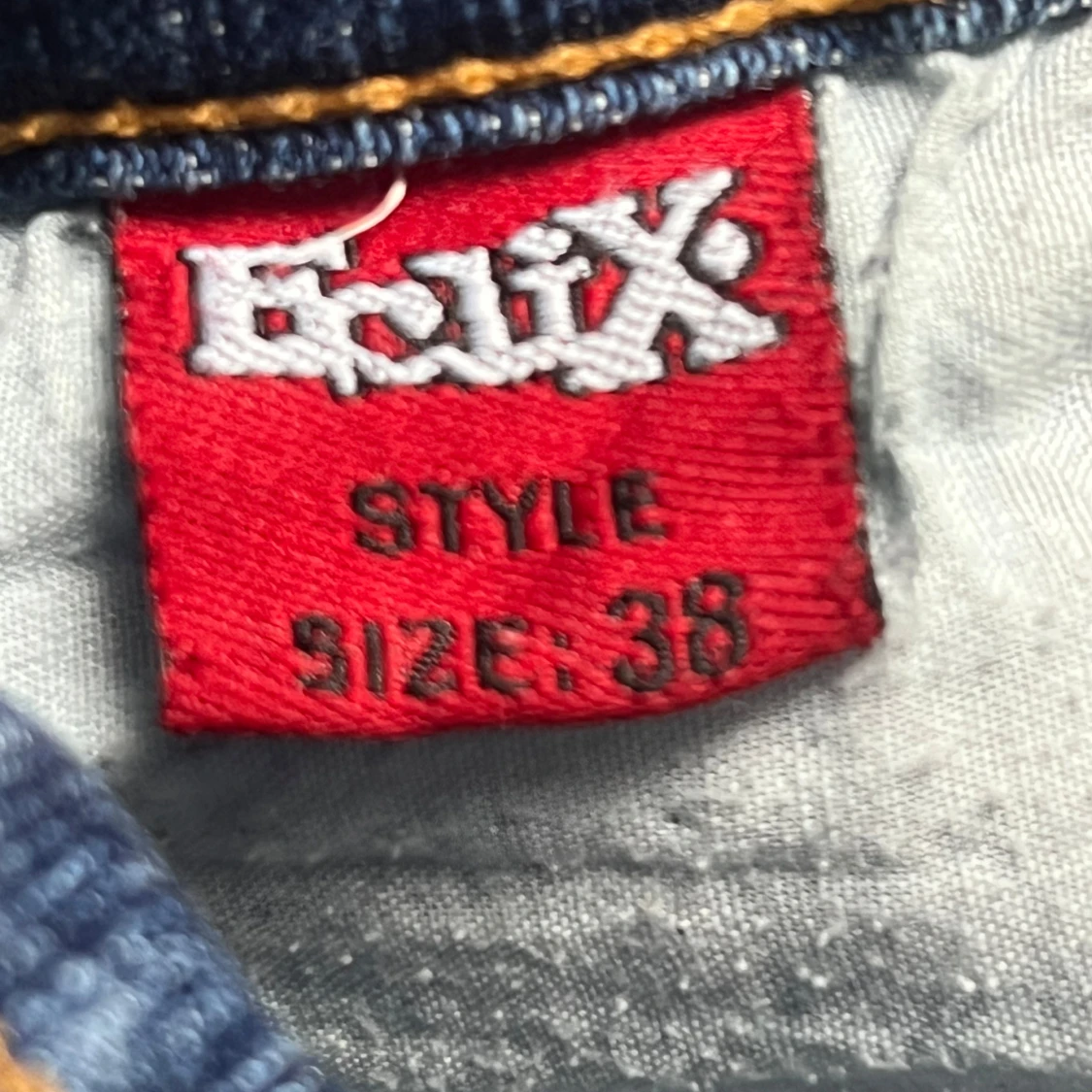 Blå bootcut jeans med broderi - 2