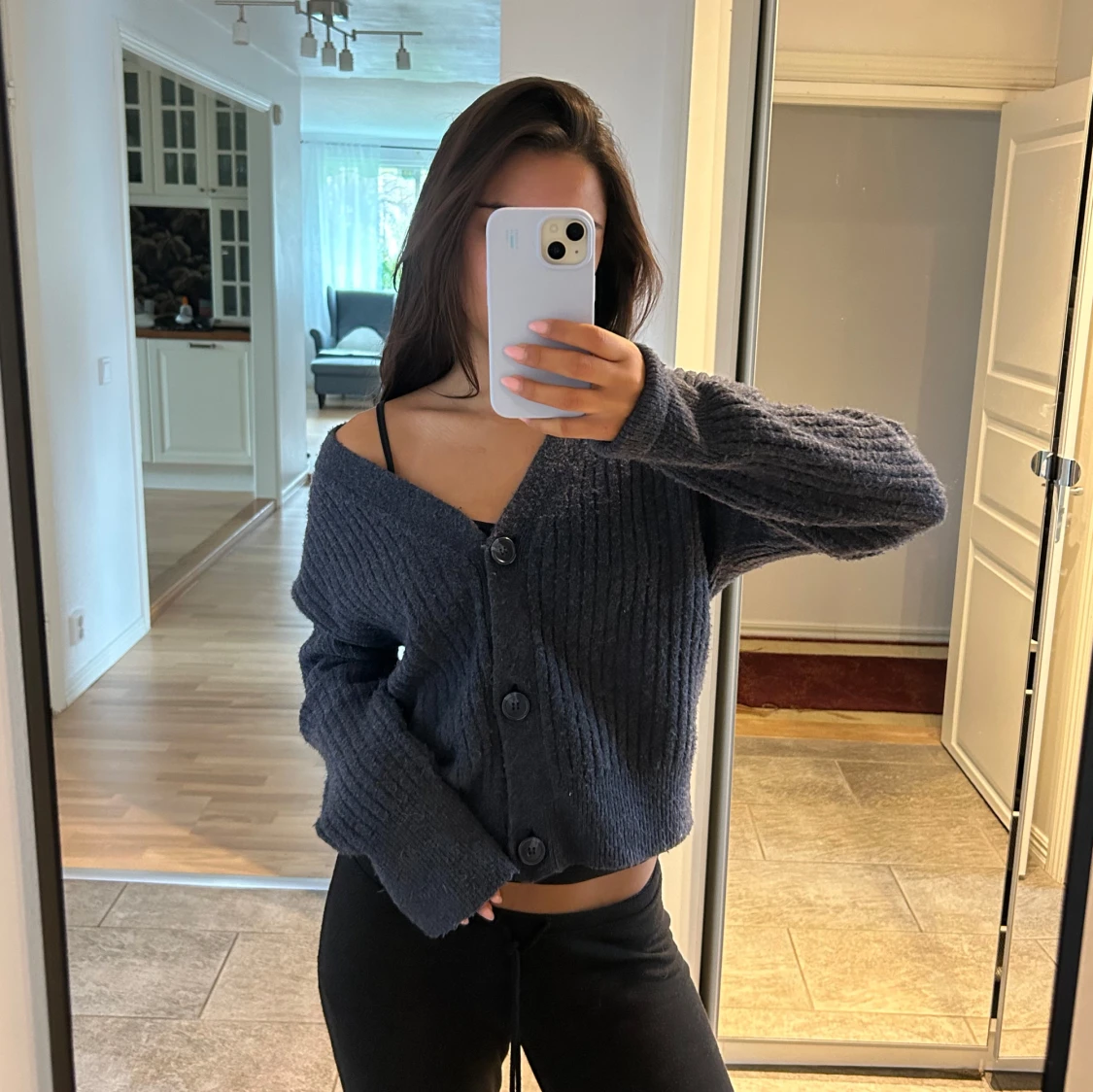 Mörkblå stickad kofta från Kappahl