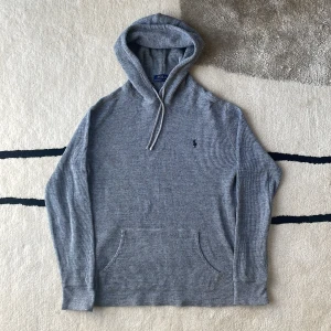 Ralph Lauren Hoodie - Hoodie från Ralph Lauren | Storlek: M - Skick: 9/10 - Nypris: 1199kr - Mitt Pris: 699