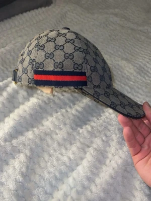 GG Keps - Helt ny oanvänd kommer med lappar