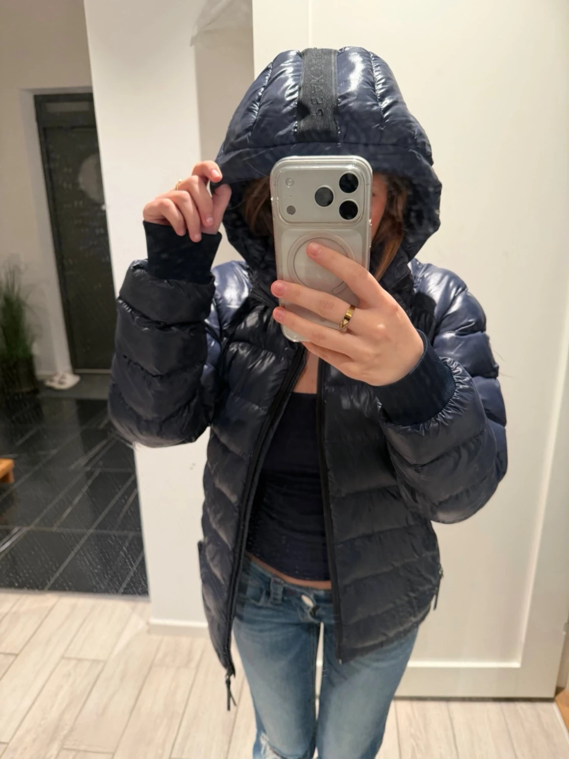 Mörkblå pufferjacka från Peak Performance - 2