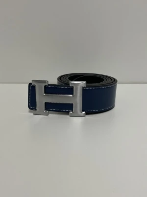 Herme's Bälte - Säljer ett bälte helt nytt oanvänd. Storlek 110cm snabb frakt.