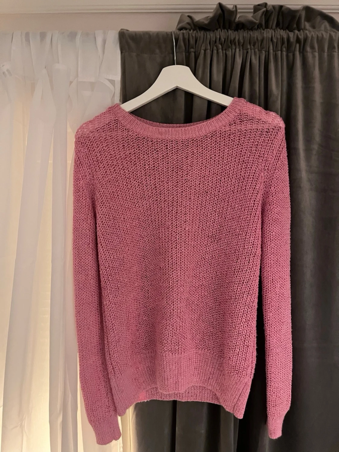 Rosa stickad tröja med rund hals💞💞