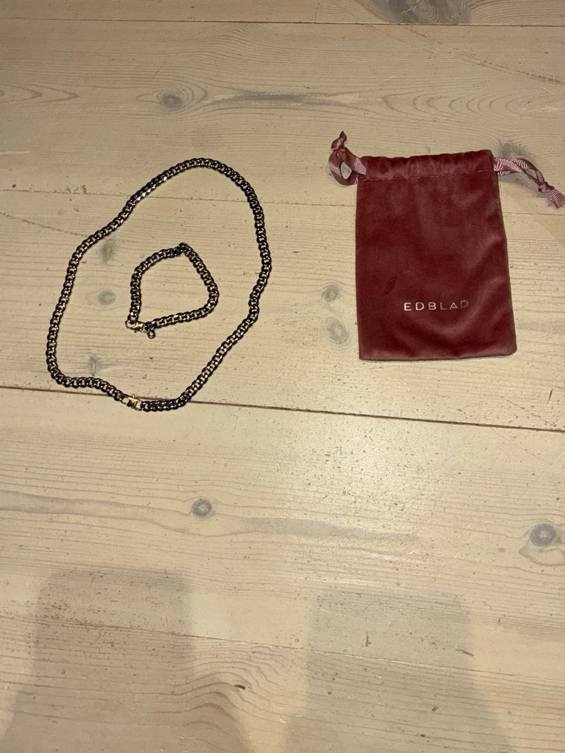 Kedjearmband i stål från Edblad