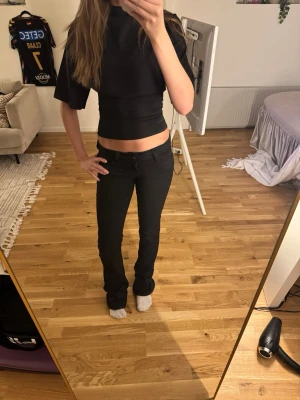 Gina Tricot topp - Fin topp som tyvärr inte kommer till användning💕