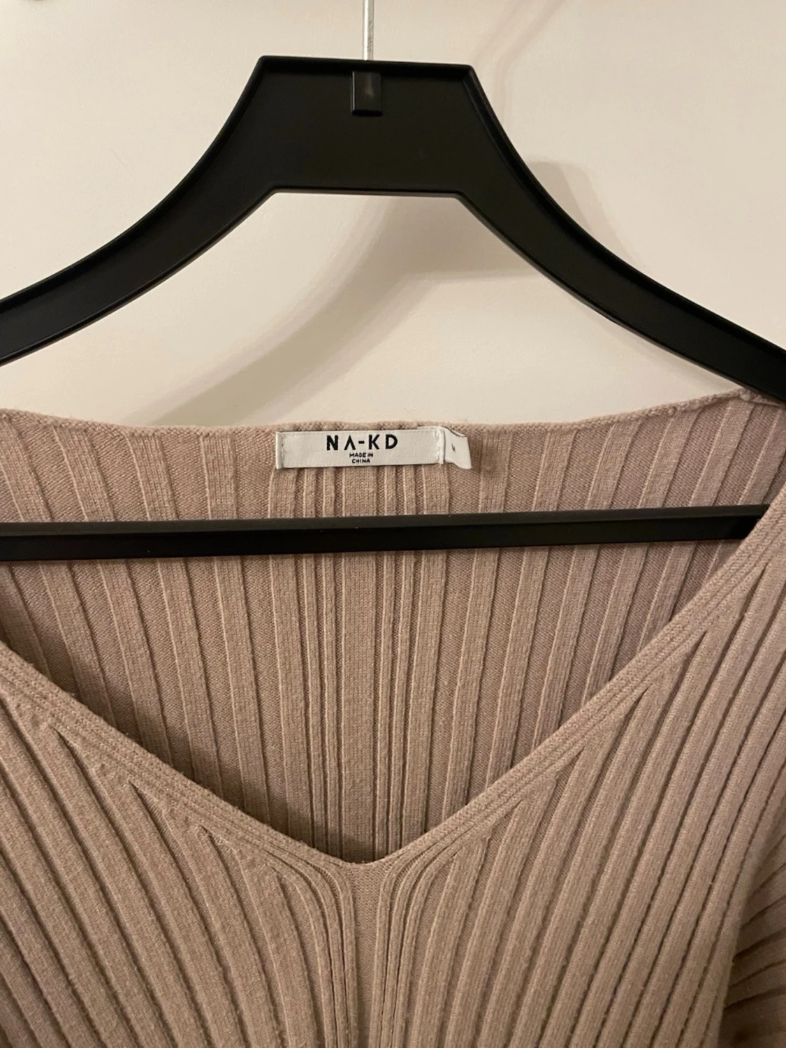 Beige ribbad topp från NA-KD - 1