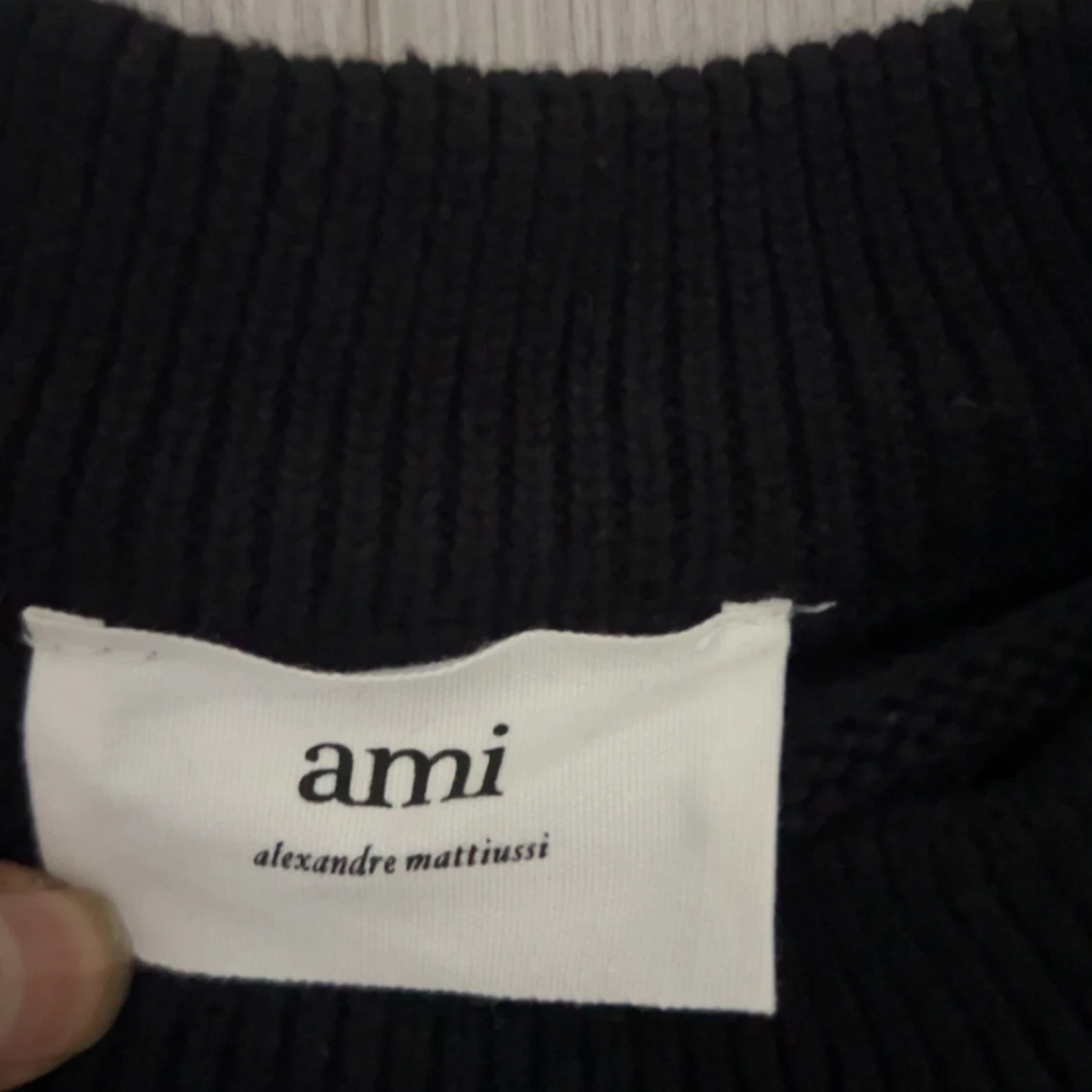 Svart stickad tröja från Ami - 3