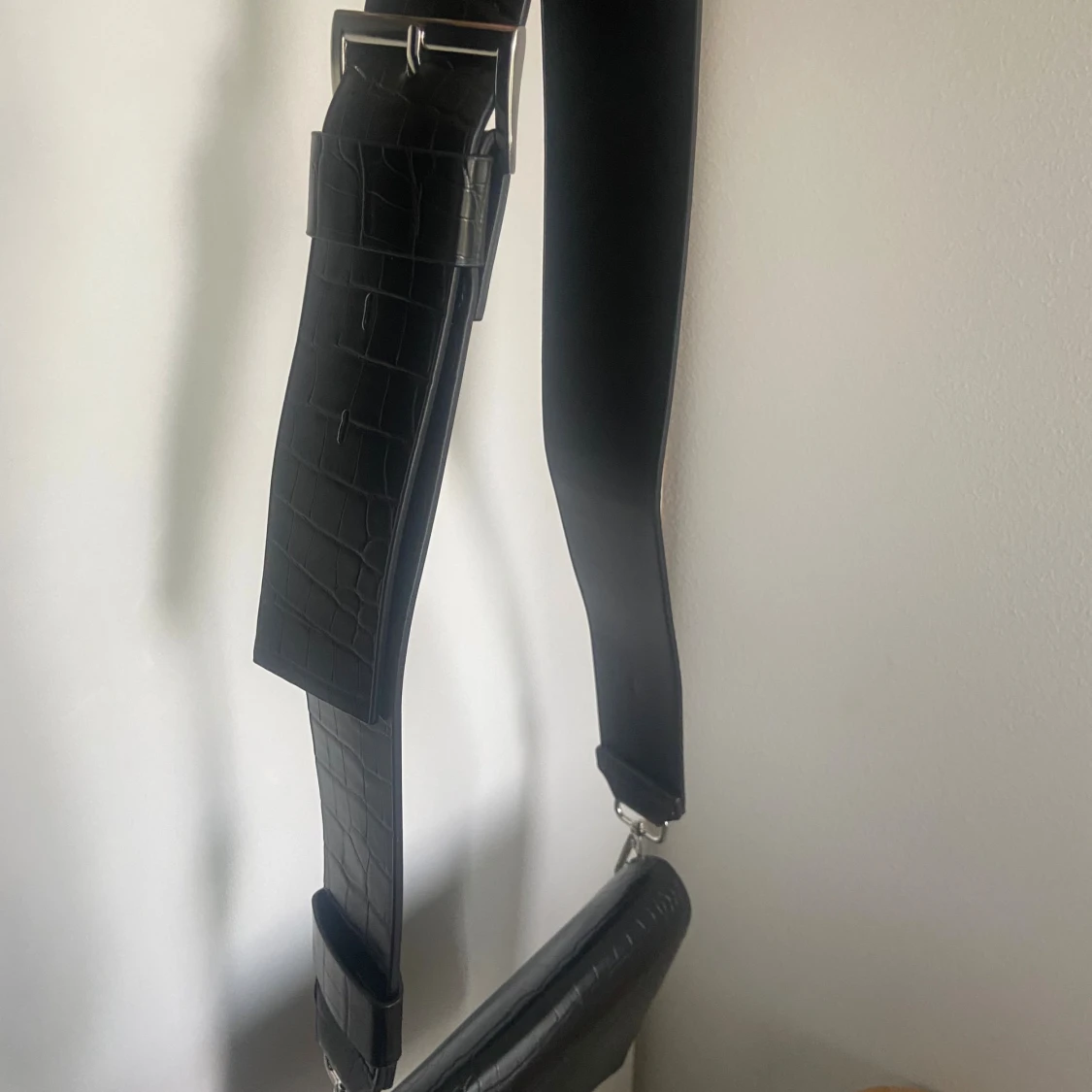 Svart axelväska i skinn - 3