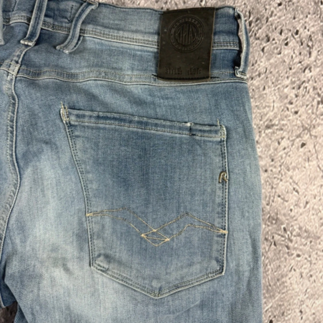 Replay Anbass ljusblå jeans - 2