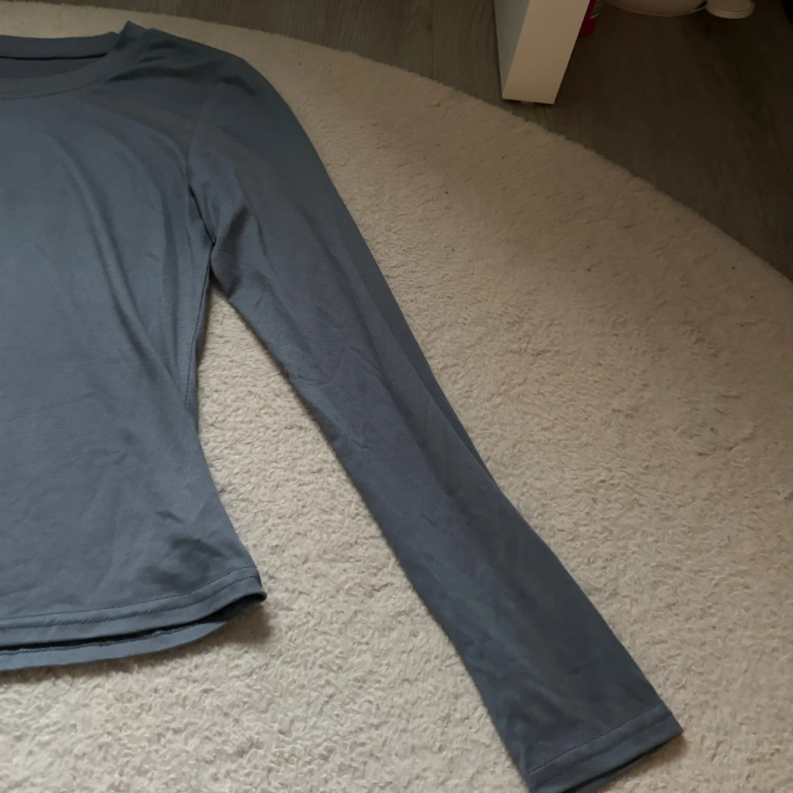 Mörkgrå långärmad basic tröja - 1